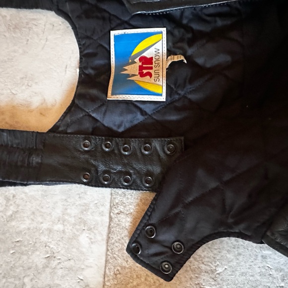 Vintage genuine leather womens snowmobile pants size small - Picture 4 of 6